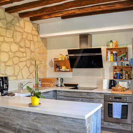 Vakantiehuis Beautiful In With Wifi Saulchery